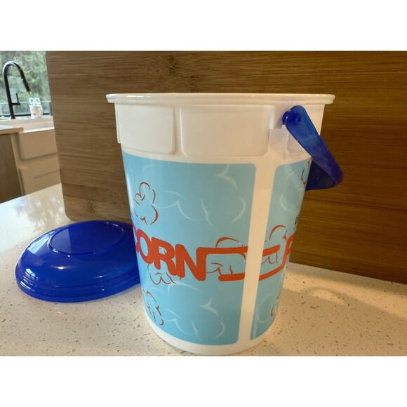 Legoland California‎ Popcorn Bucket With Lid - Picture 3 of 10